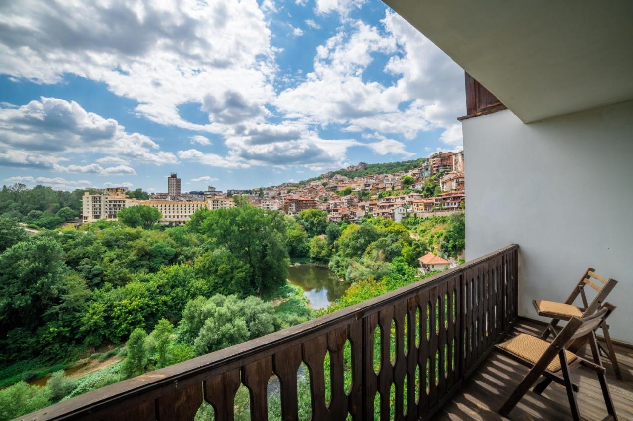 Four Riders Guest House Veliko Tarnovo Kültér fotó